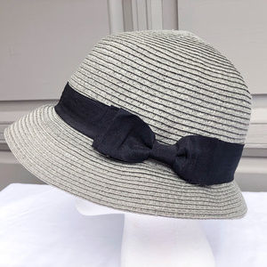 FINAL PRICE David & Young Cloche Grey Hat Bow